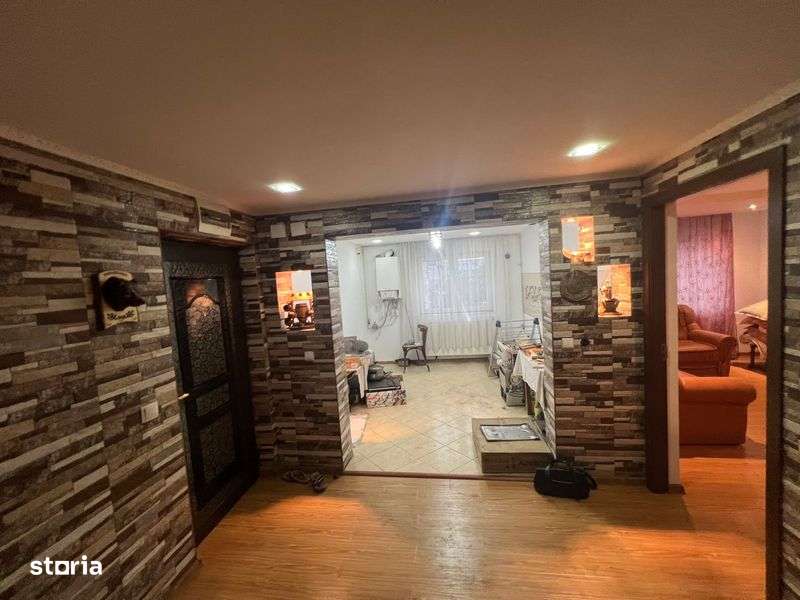 Vane apartament în rovinari - Imagine principală: 4/8