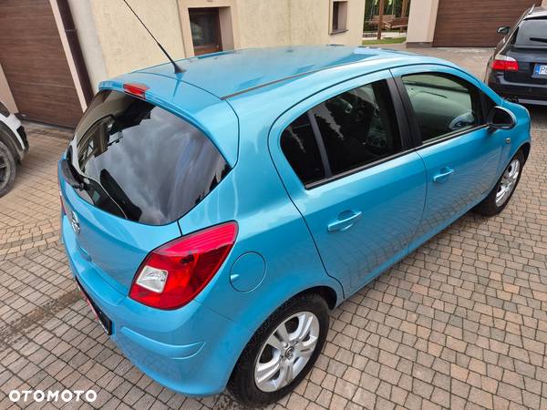 Opel Corsa 1.4 16V Satellite - 10