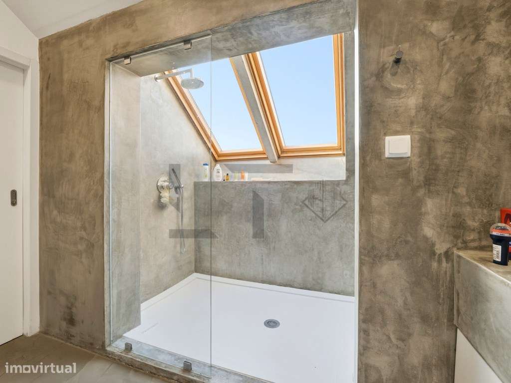 Prédio/Moradia T4 com Pátio para Venda em Campo de Ourique, Lisboa-59