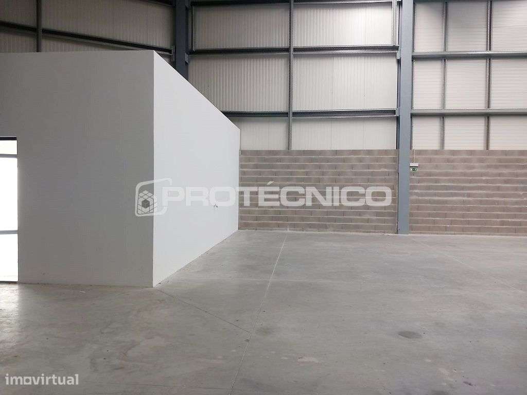 Armazém c/ 450m2 – Z. I. Cacia - Grande imagem: 2/7