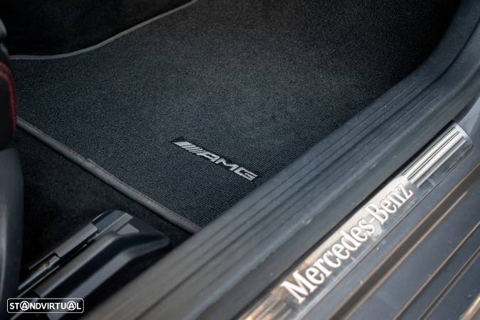 Mercedes-Benz CLA 180 d Shooting Brake AMG Line - 19