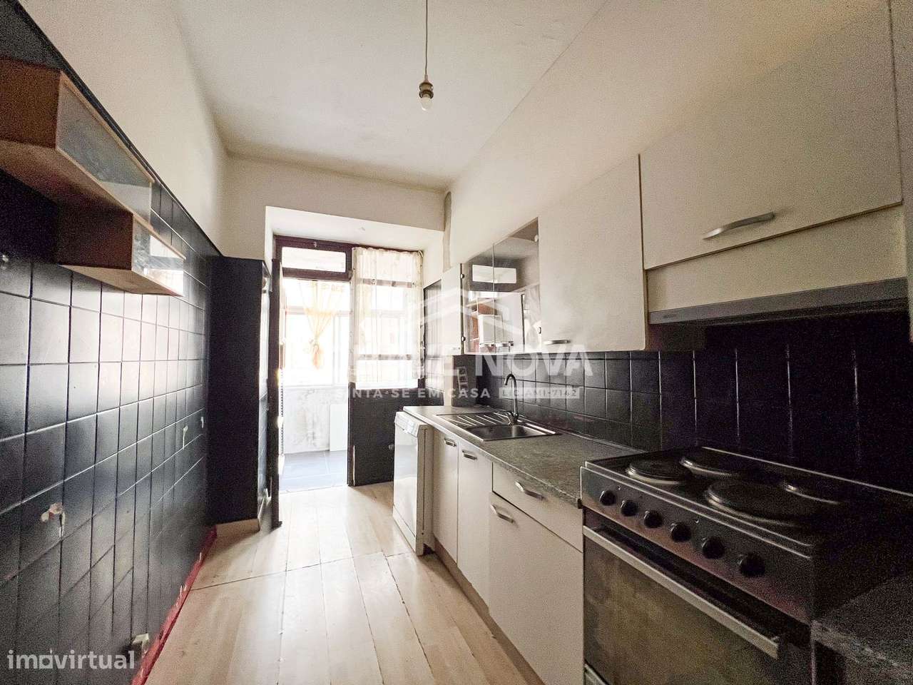 T2 c/ Varanda em Santa Marinha (Devesas) - Grande imagem: 4/16