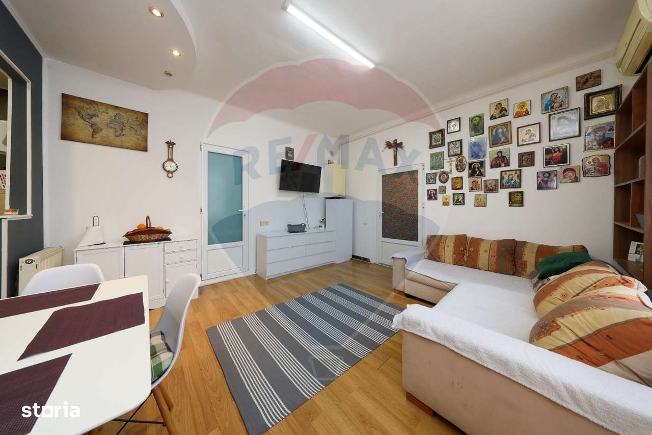 Casă 6 camere și teren 1200 mp - Imagine principală: 5/20