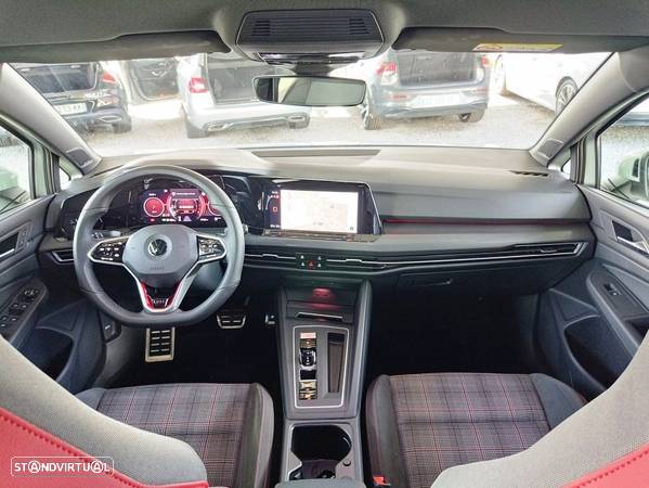 VW Golf 2.0 TSI GTI DSG - 52