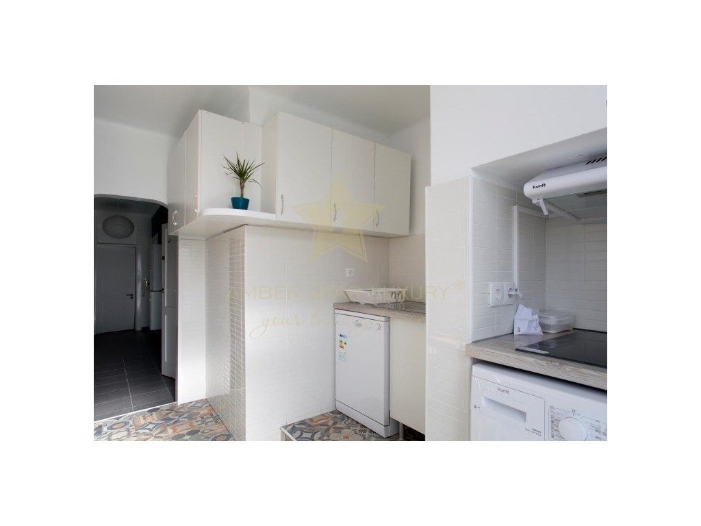 Apartamento T6 situado em Lisboa, num...