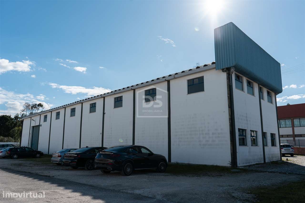 Armazém Industrial localizado em Batalha - Leiria - Grande imagem: 3/29