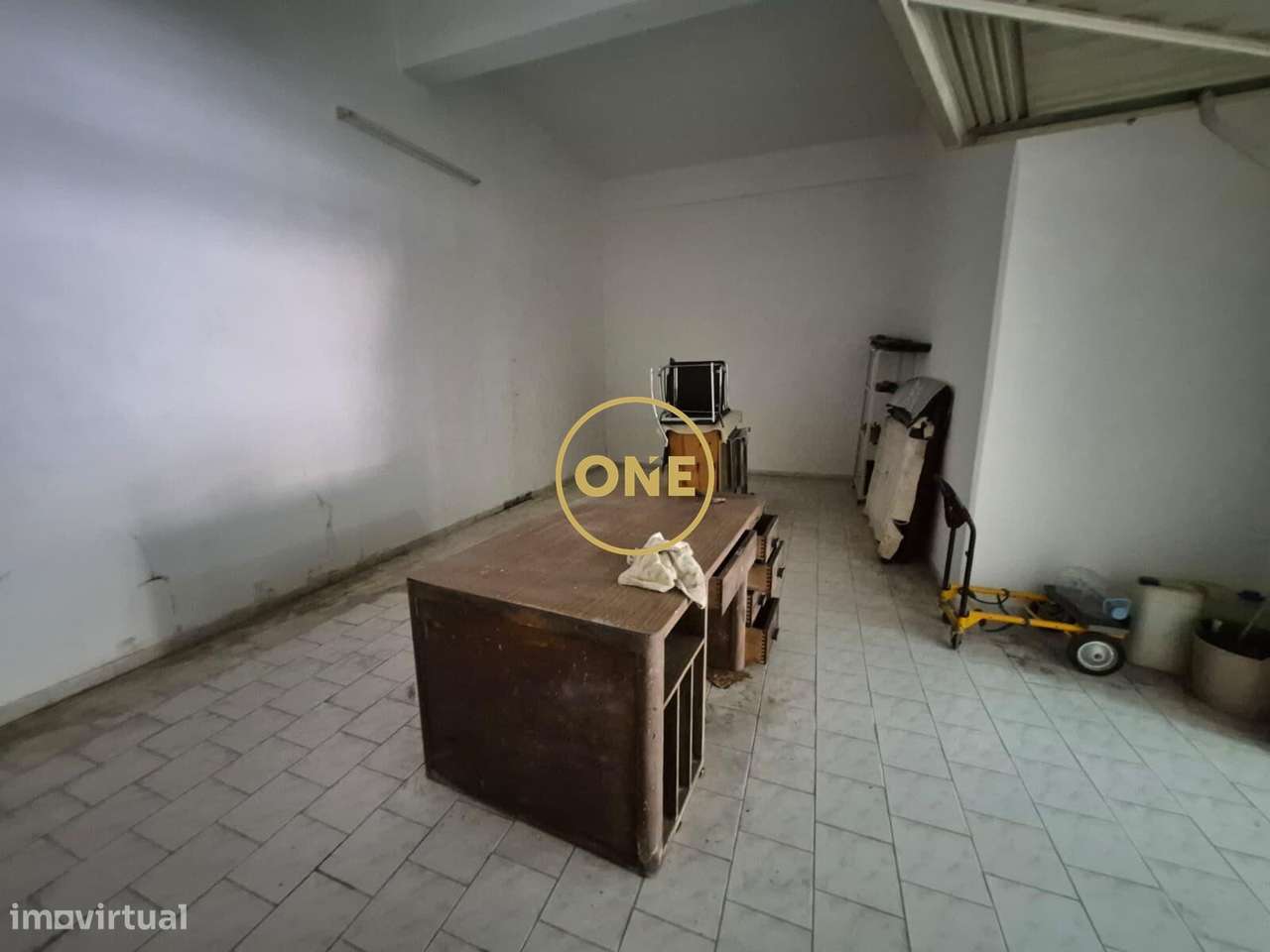 Venda Garagem - Grande imagem: 3/7