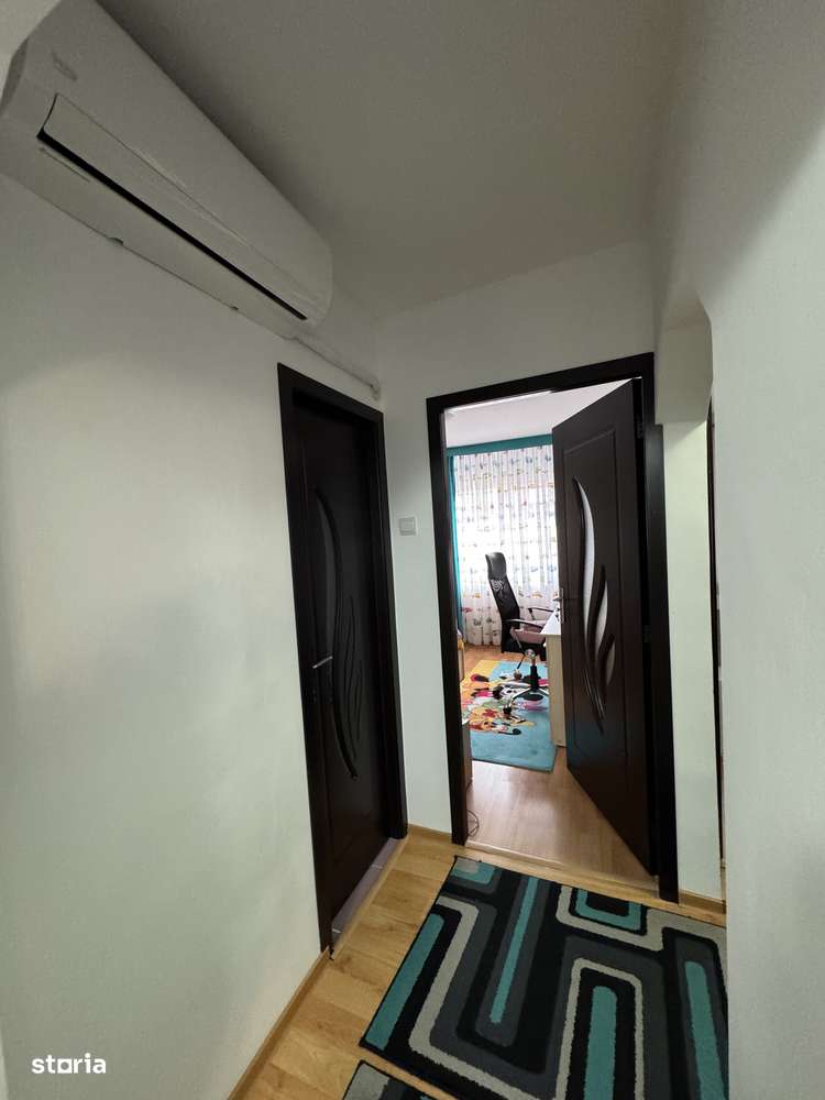 Vand apartament 3 camere decomandat-5