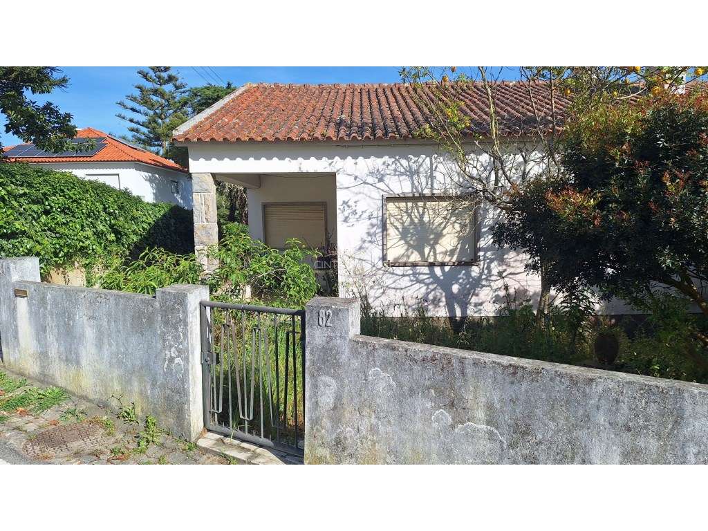 Moradia T3 no Mucifal, Colares, com terreno de 1165 m-23