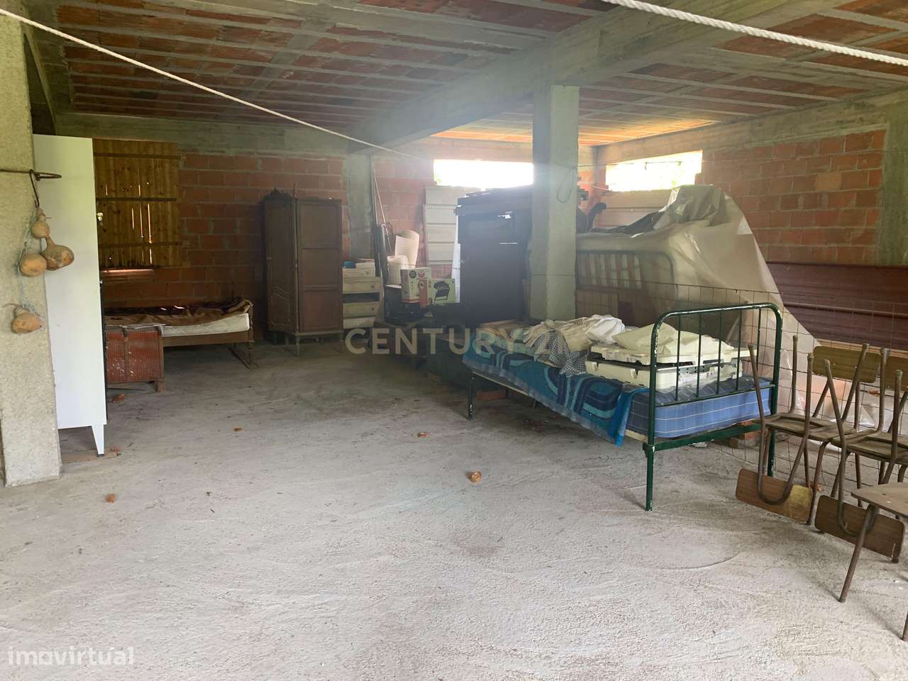 Quintinha na zona do Gerês com casa em estrutura e 6.400m2 terreno - Grande imagem: 5/21