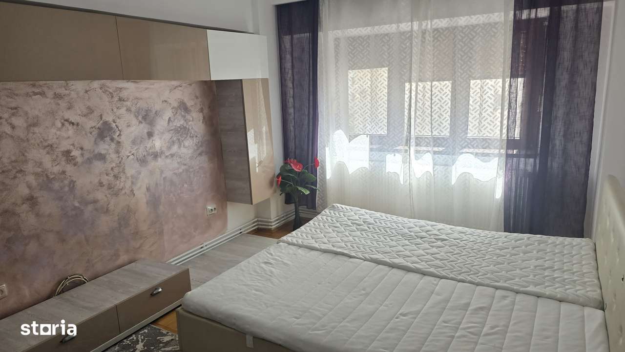 Vand apartament cu o camera in Deva, zona Marasti, etaj 1,-0