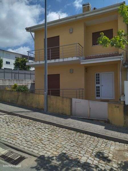 Moradia T4 centro de lousada - Grande imagem: 4/12