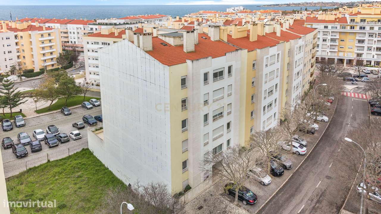 T3 com Terraço de 50m² a Sul, Garagem e Arrecadação | Jardins da Pared-31