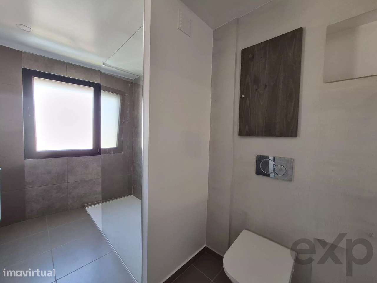 Casa nova, 2 quartos, amplo pátio, centro de Alvor-29