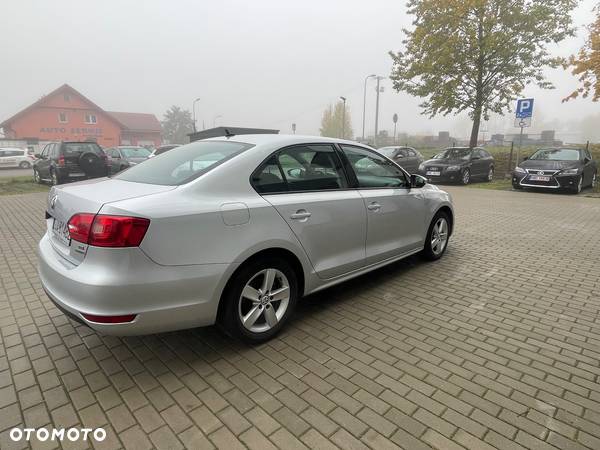 Volkswagen Jetta 1.6 TDI DPF Comfortline DSG - 14