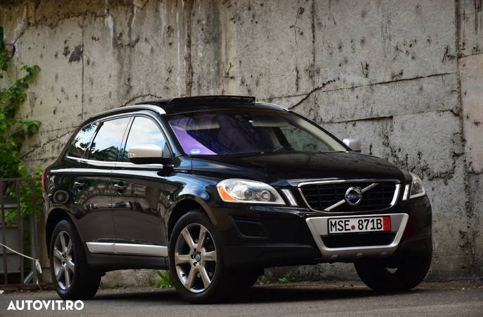 Volvo XC 60 D5 AWD Aut. Summum - 10