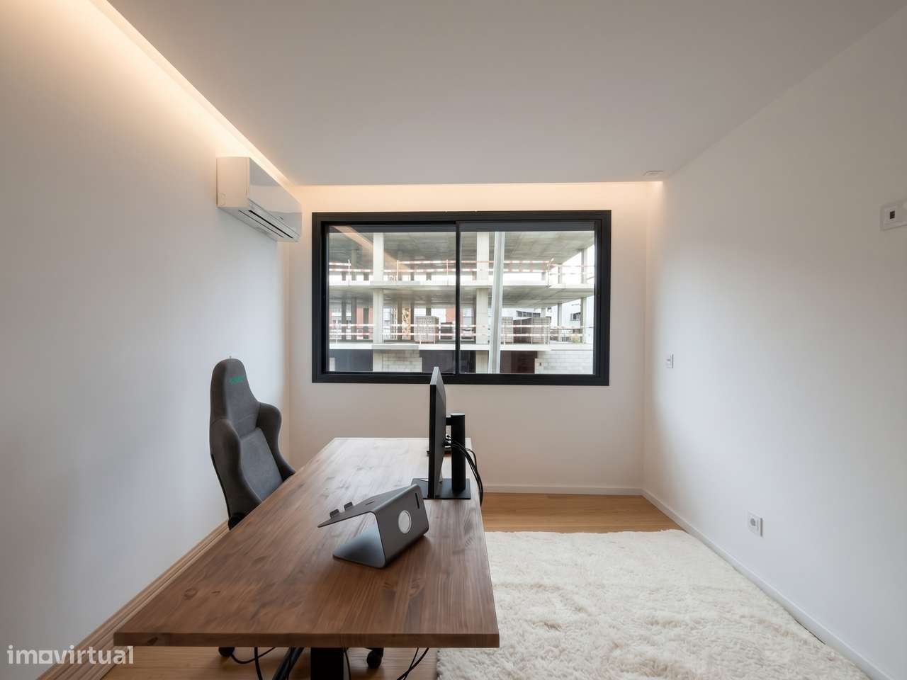 Apartamento T2 COMO NOVO Madalena Varanda 17m2 Lugar de garagem Duplo-18