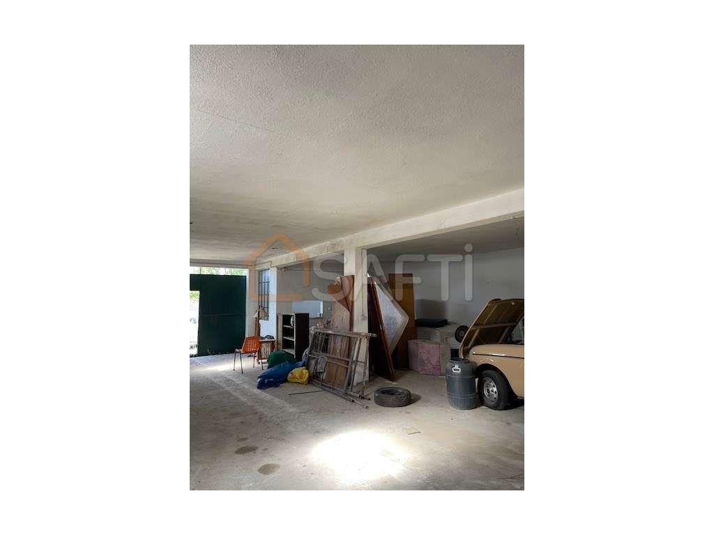 Terreno urbano com barracão em Tomar - Grande imagem: 5/12