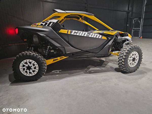 Can-Am Maverick - 7