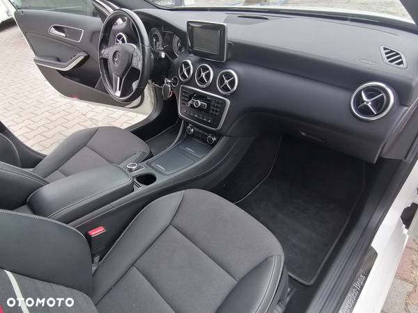 Mercedes-Benz Klasa A 180 (BlueEFFICIENCY) 7G-DCT Style - 16