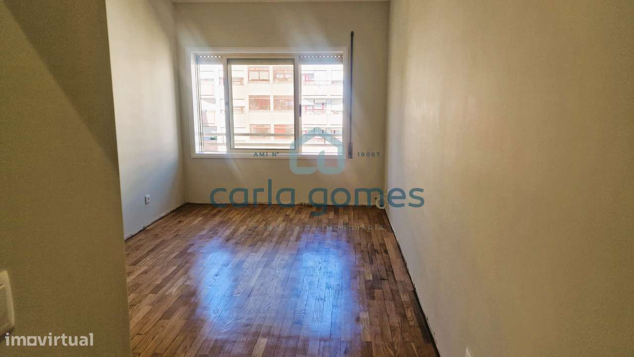 APARTAMENTO T1 C/ LUGAR DE GARAGEM ELEVADOR | VILAR PARAÍSO, V.N. GAIA-17