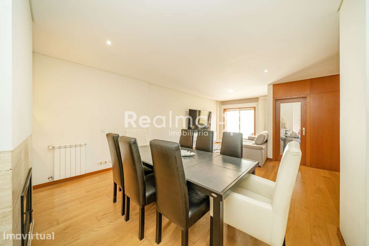 Apartamento T5 em S.Victor-12