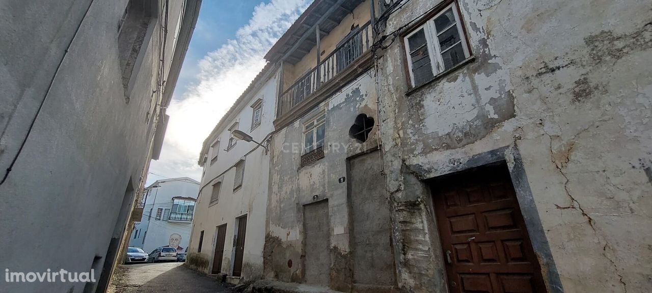 Moradia para Recuperar em Tortosendo, Covilhã