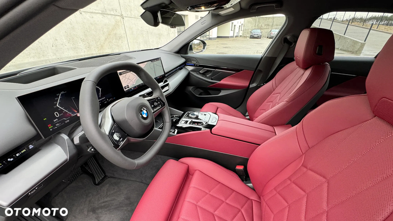 BMW Seria 5 520d xDrive mHEV - 15