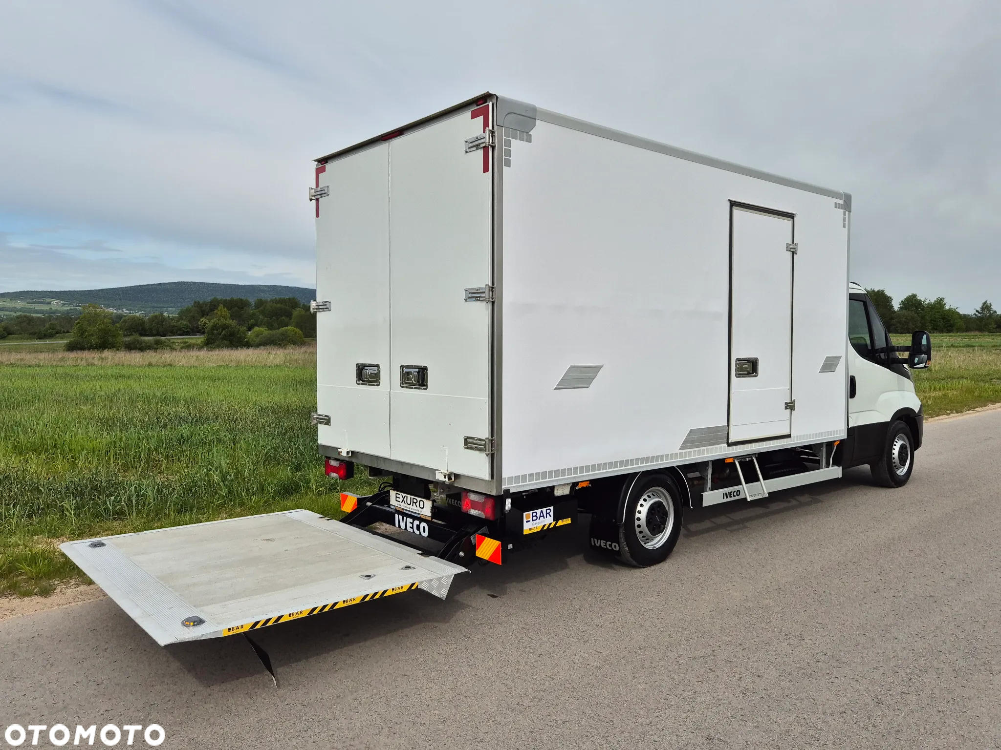 Iveco DAILY 35S15 35-150 3.0HPI KONTENER 8-EP WINDA BAR 750KG BOCZNE DRZWI 2017R Salon PL - 5