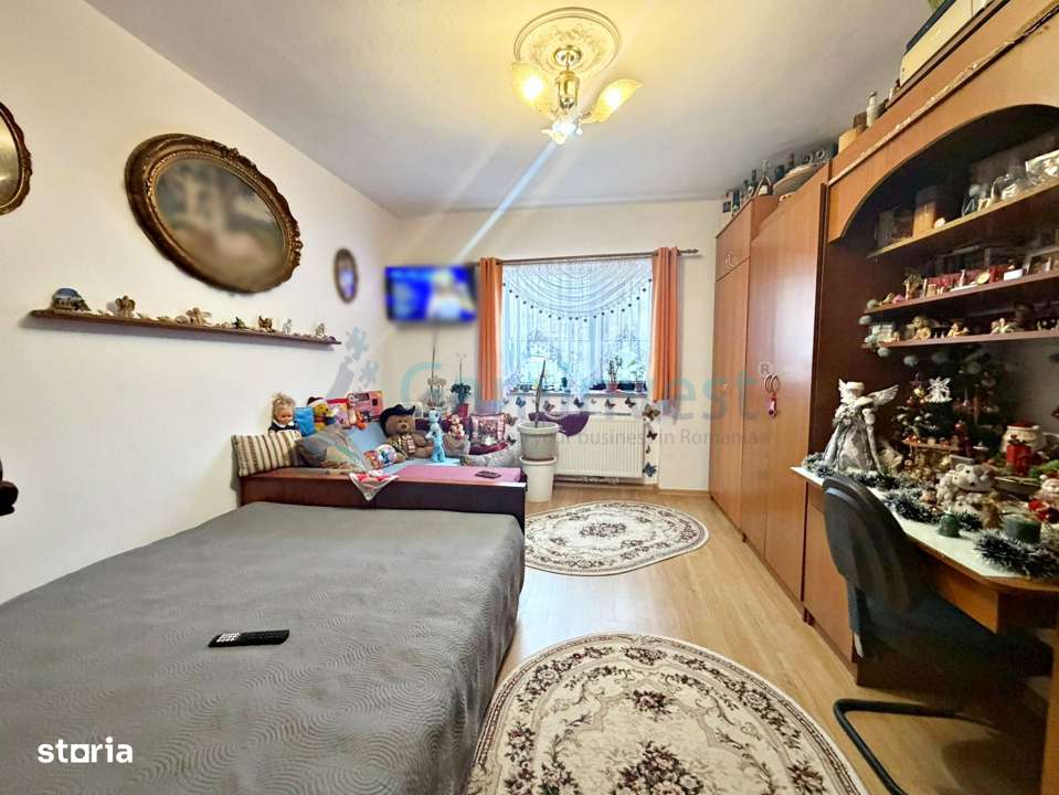 Casa singur in curte, zona Spitalului Judetean Oradea V4372 Gaminvest - Imagine principală: 5/8