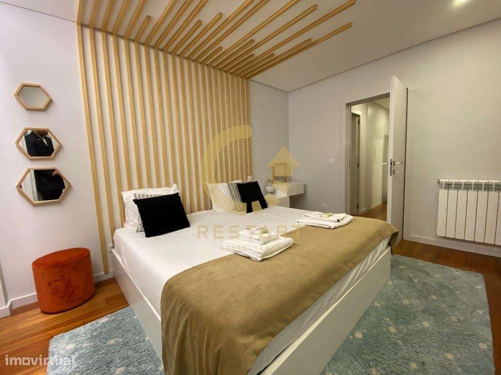 Apartamento T3 totalmente mobilado com vista Rio-20