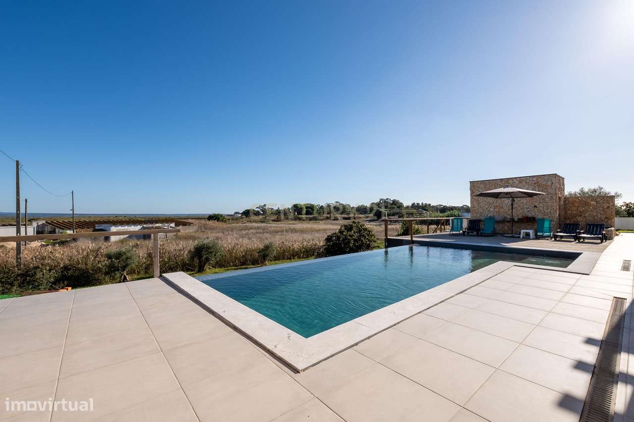 Moradia T4 + anexo T0 | Piscina Infinita | Estuário do Sado-5