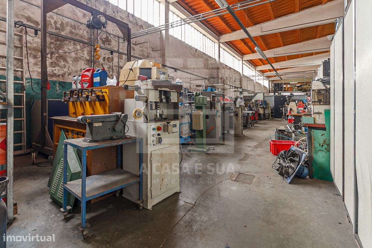 Pavilhão na Zona Industrial de São João da Madeira - Grande imagem: 5/35