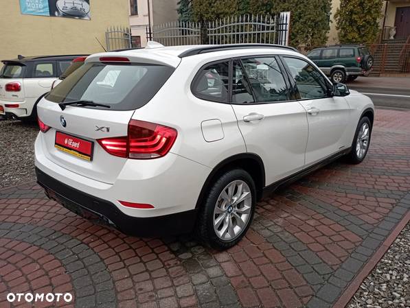 BMW X1 xDrive18d Sport Line - 4