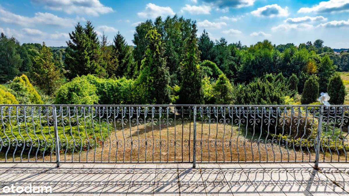 Wyjątkowa rezydencja w zielonej okolicy-12