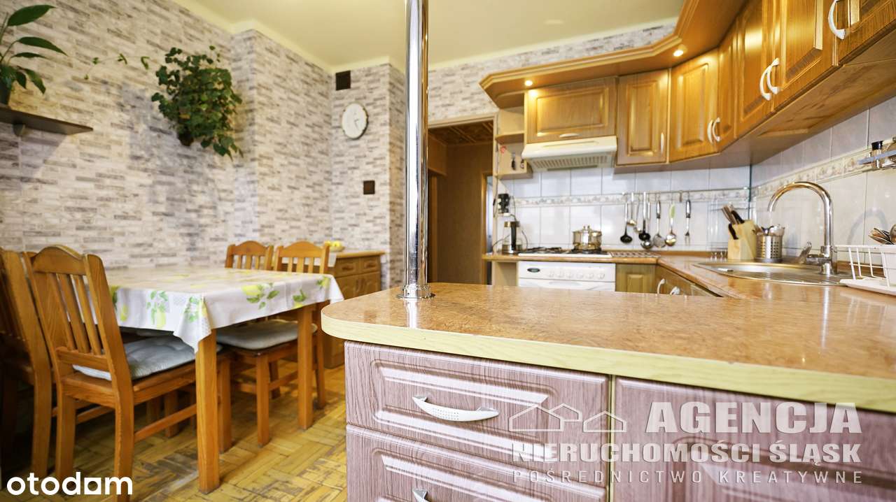 Duża działka, dom 2-rodzinny+duży garaż 2-stanowiskowy, fotowoltaika-11