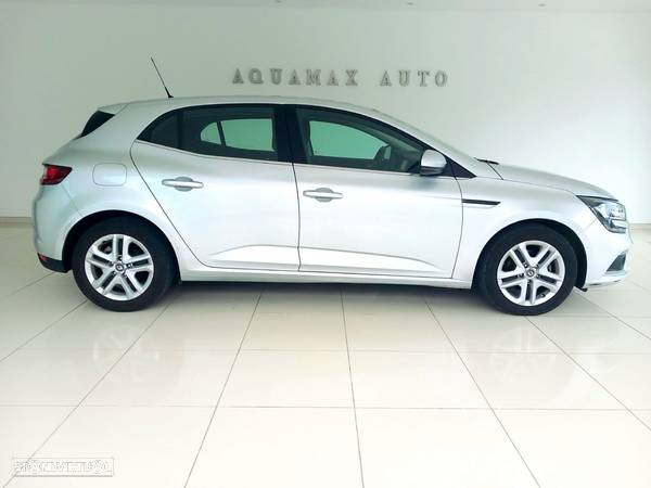 Renault Mégane 1.5 Blue dCi Limited - 17