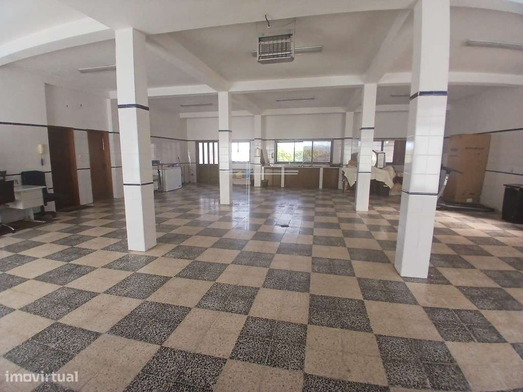 Armazém com 131m2 - Quinta do Conde - Grande imagem: 4/5