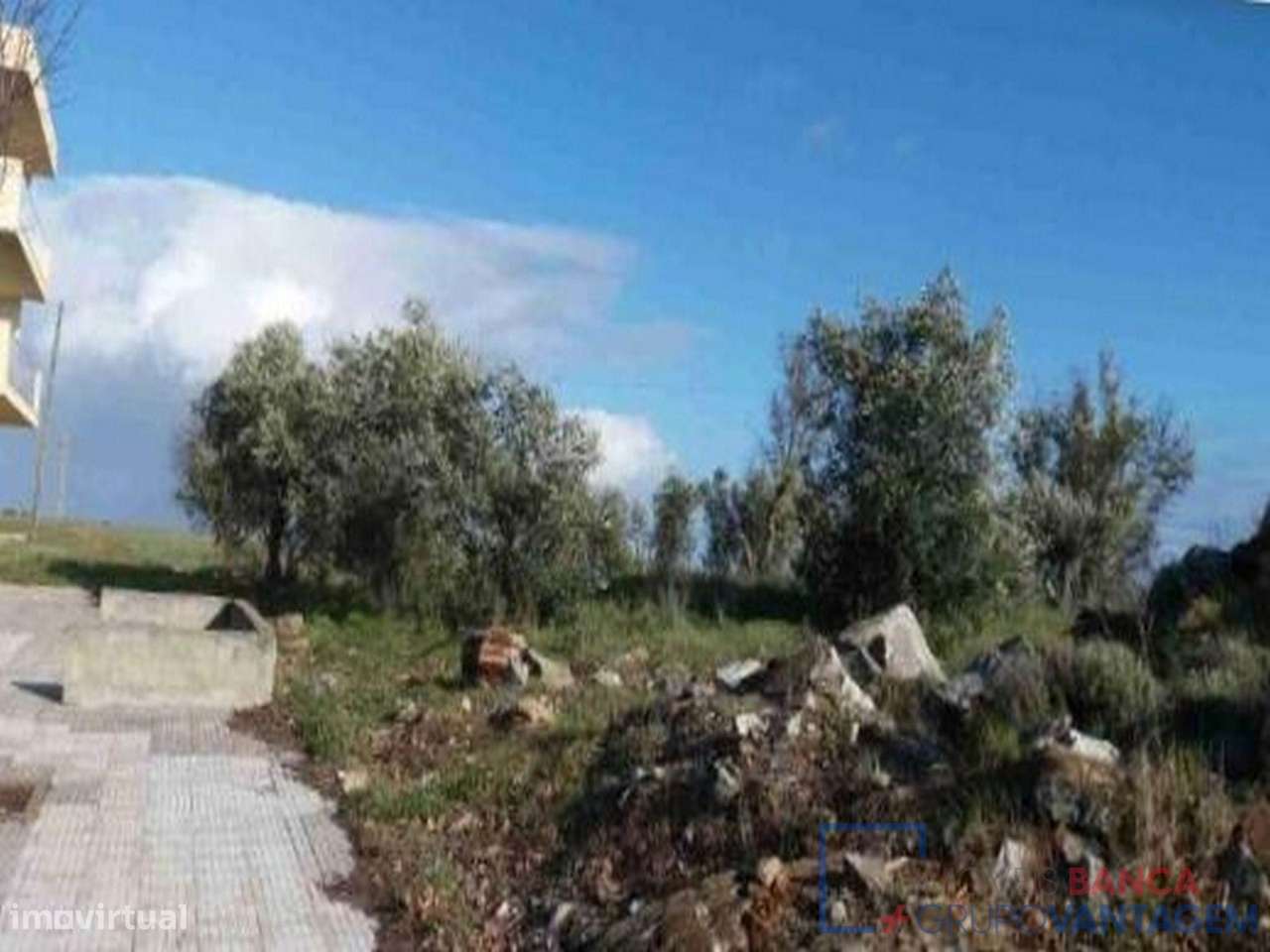 Lote de terreno para construção urbana com 528m2 e área de implanta... - Grande imagem: 3/4