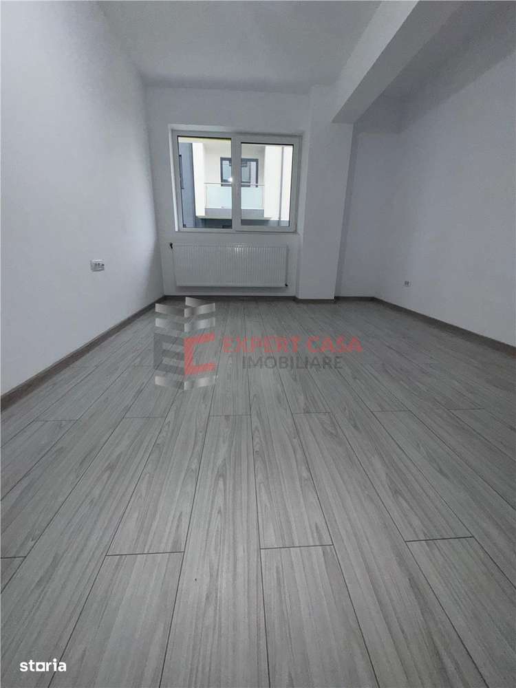 apartament 3 camere decomandat - Imagine principală: 3/9