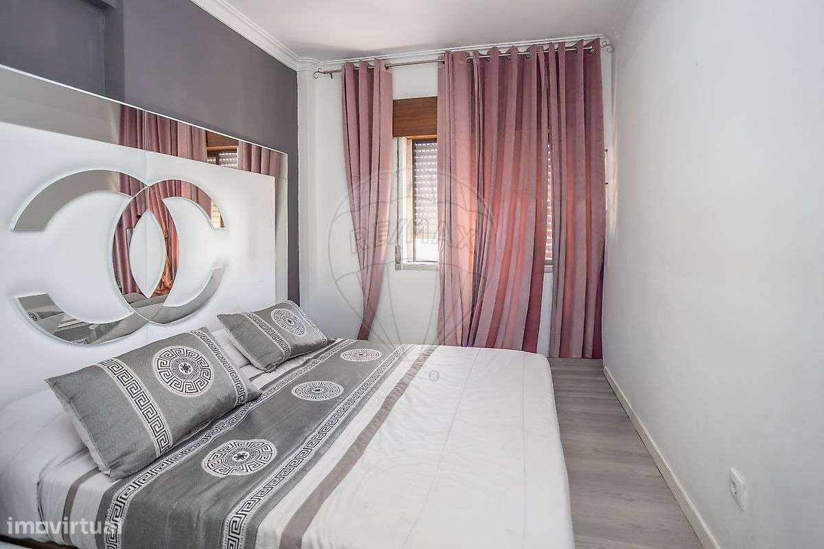 Apartamento T2 para venda em Paio Pires-15