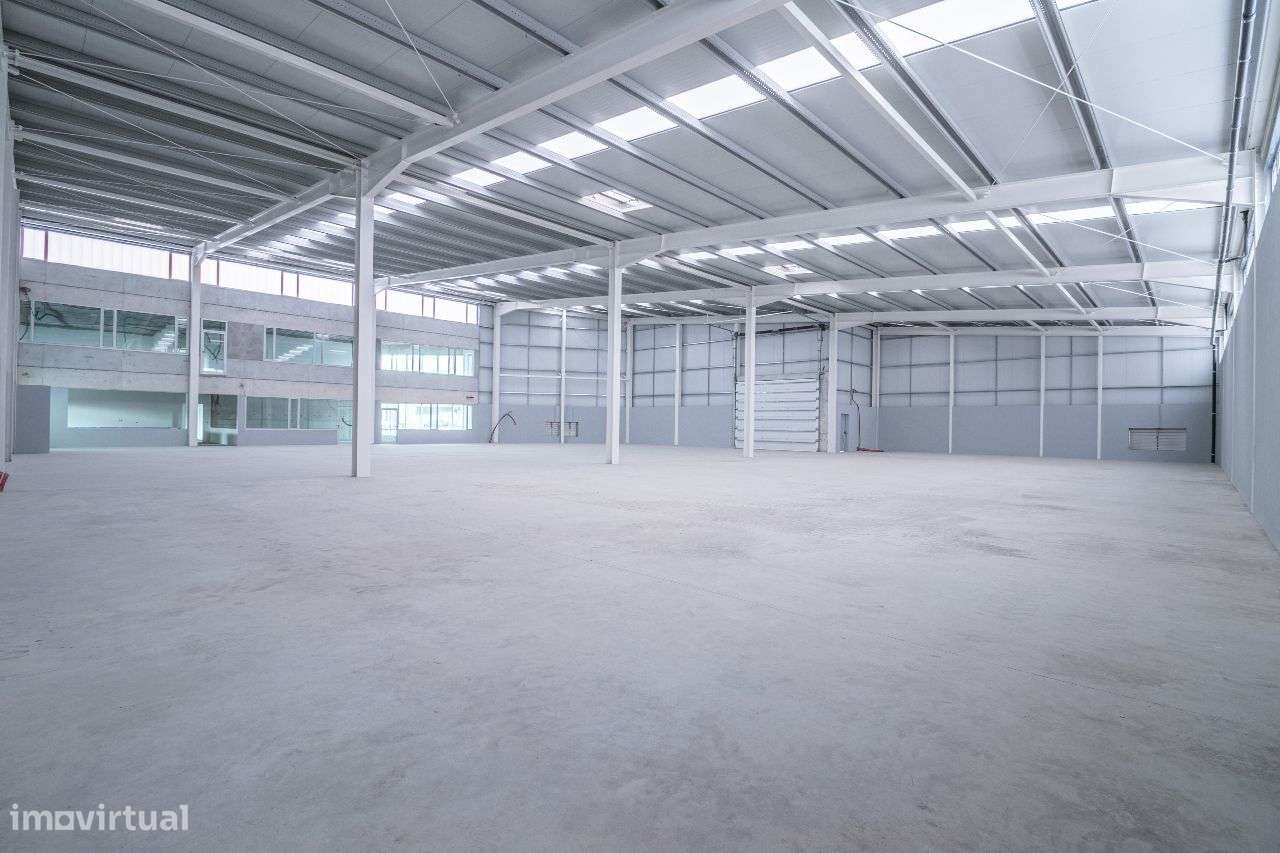 Unidade Fabril Nova em Zona Industrial-14