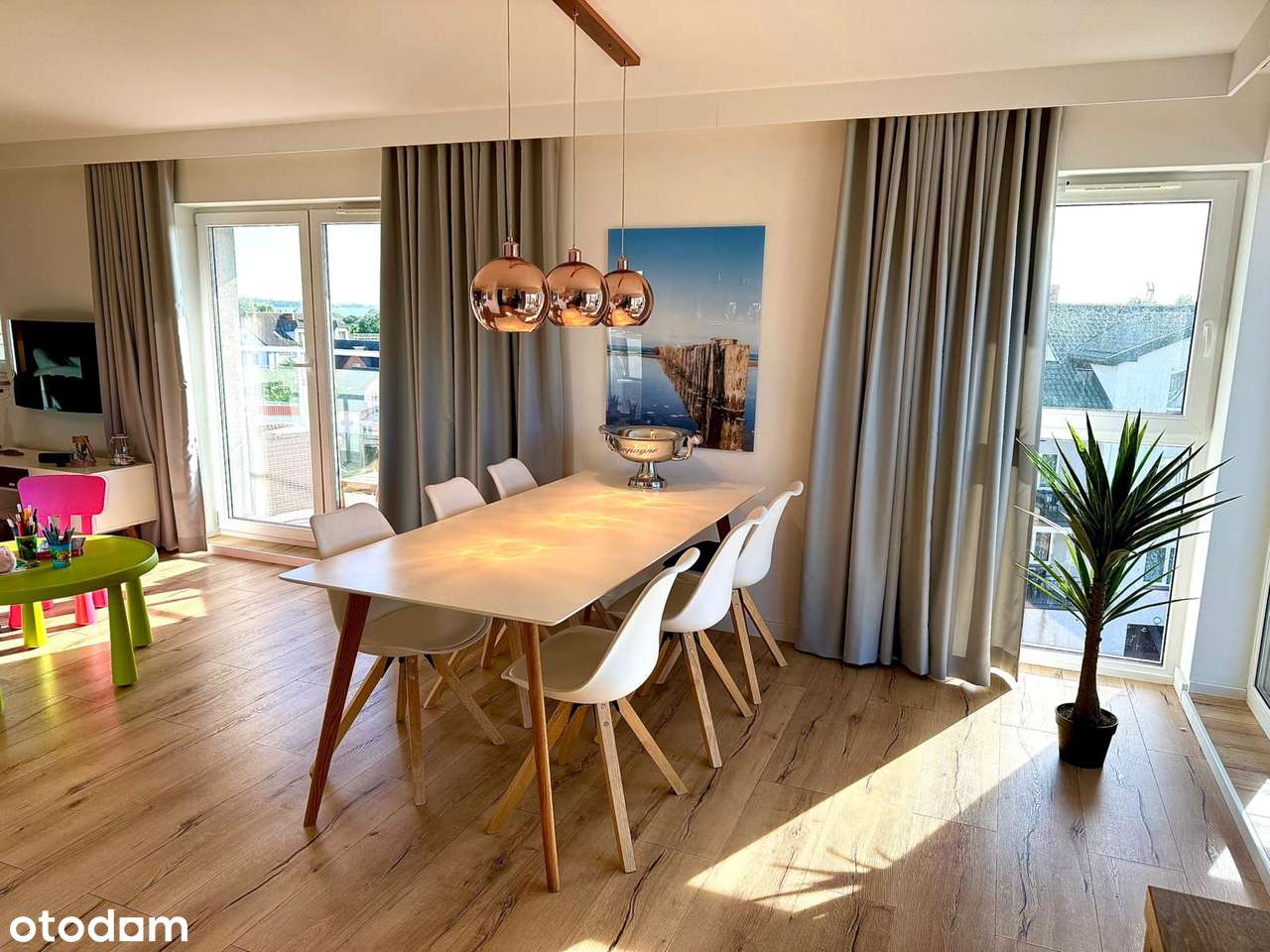 Nowoczesne mieszkanie z balkonem i garażem nad morzem - Pełny obrazek: 4/12