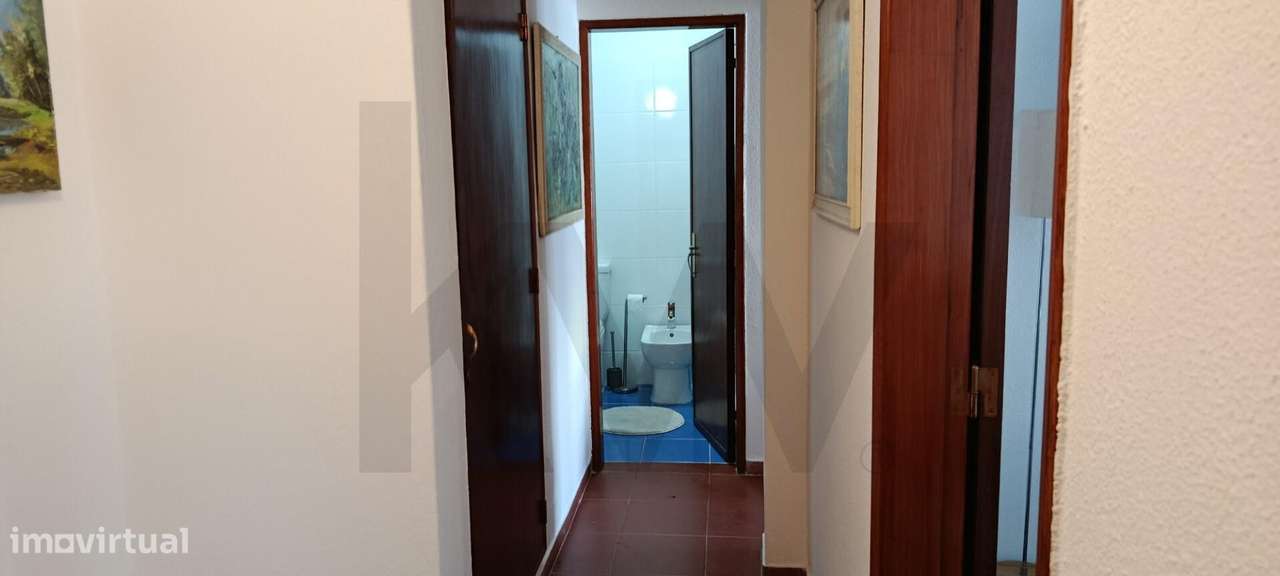Apartamento T1 Remodelado a 1 Minuto da Praia – Armação de Pêra-15