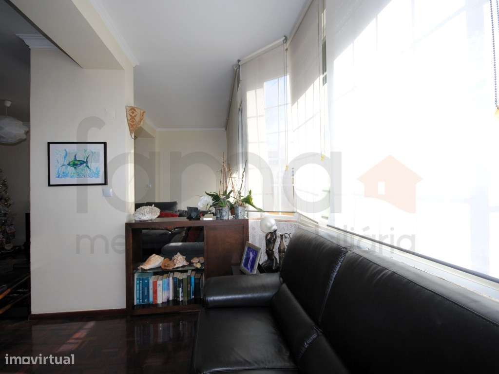 **Oportunidade Única: Moradia T6 à Venda!**-38