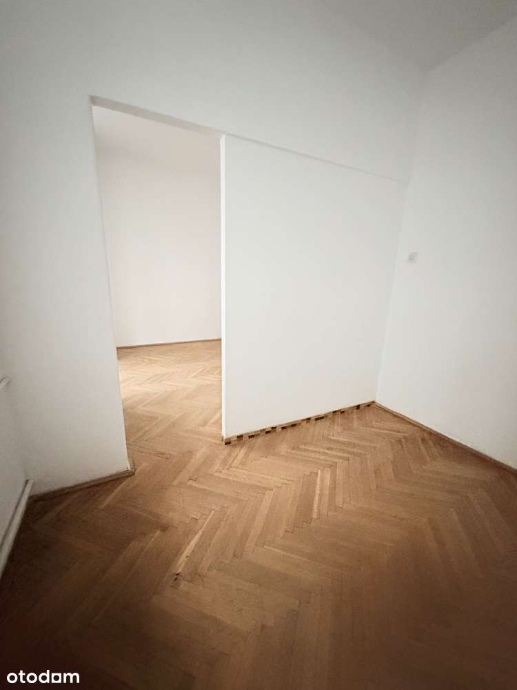 Okazja inwestycyjna:Kawalerka z osobną sypialnią i BALKONEM# KAMIENICA-7