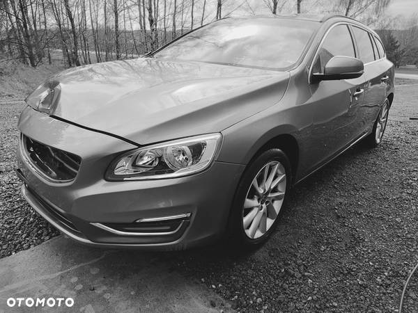 Volvo V60 D2 Drive-E Summum - 8