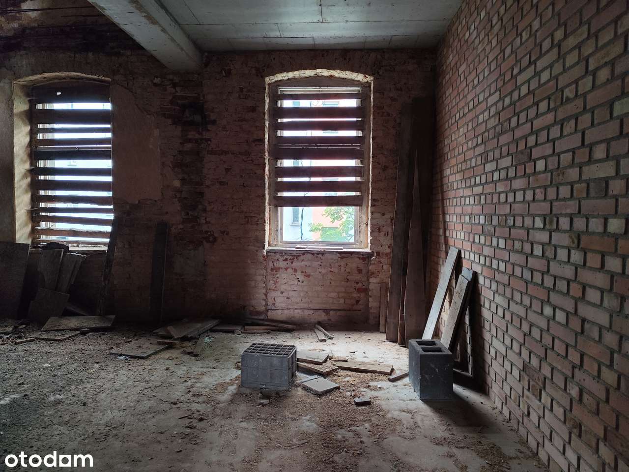 Kamienica 765 m2, działka 873 m2, stan surowy otwarty, stropy żelbeton-7