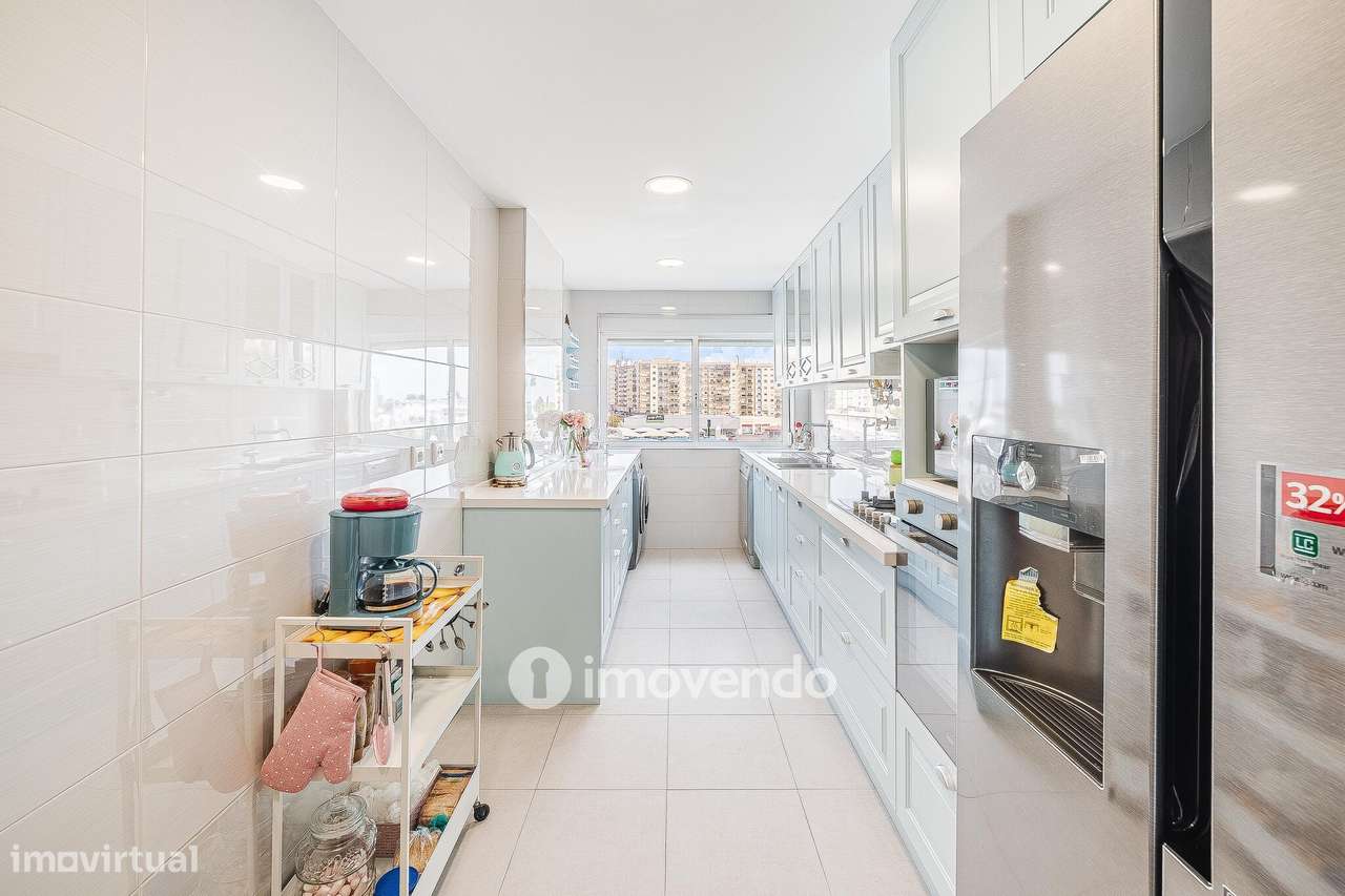 Apartamento T3, com áreas amplas, em Setúbal-13