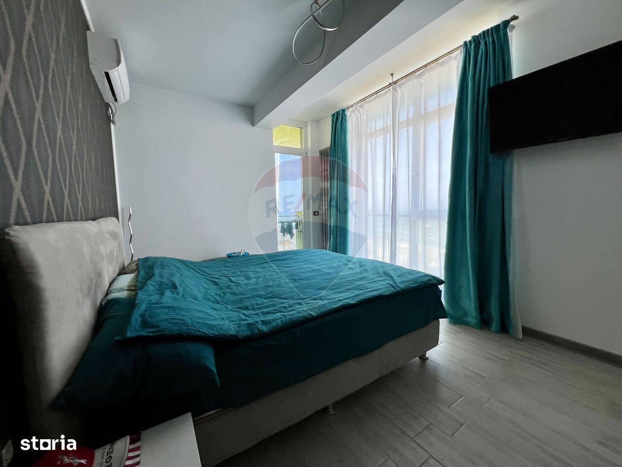 Apartament 3 camere de vânzare vedere la mare ALEZZI în  Mamaia Nord